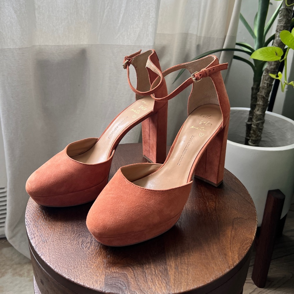 Pink Suede Heels | Banana Republic | size 10
